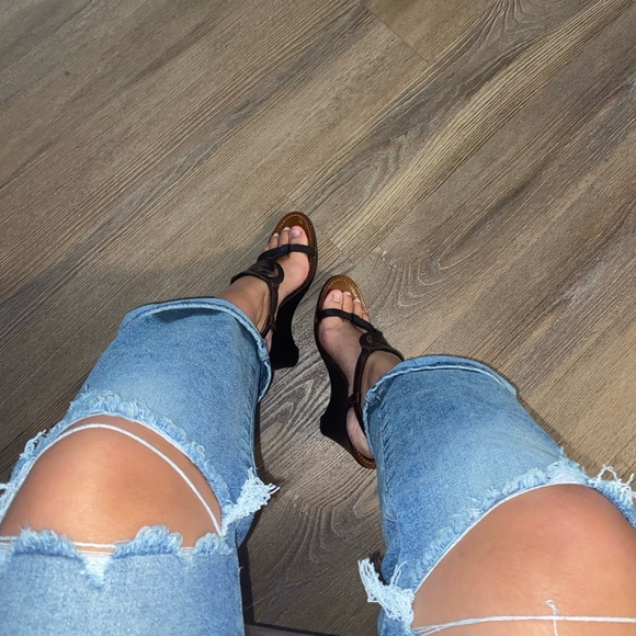 SOLD Authentic Gucci Wedges - Picture 10 of 13